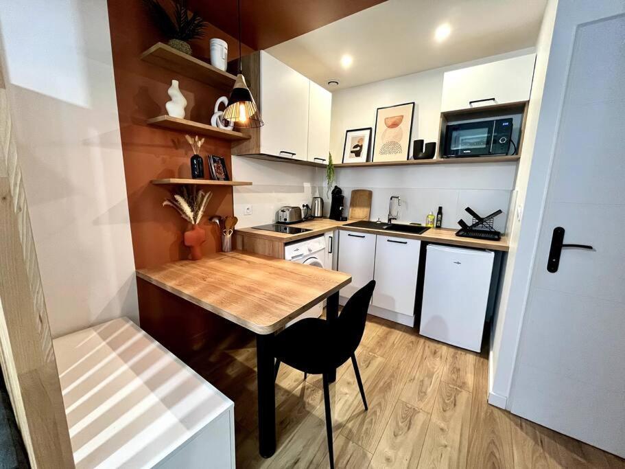 Zola 2Pers Tv Apartment Нант Екстериор снимка